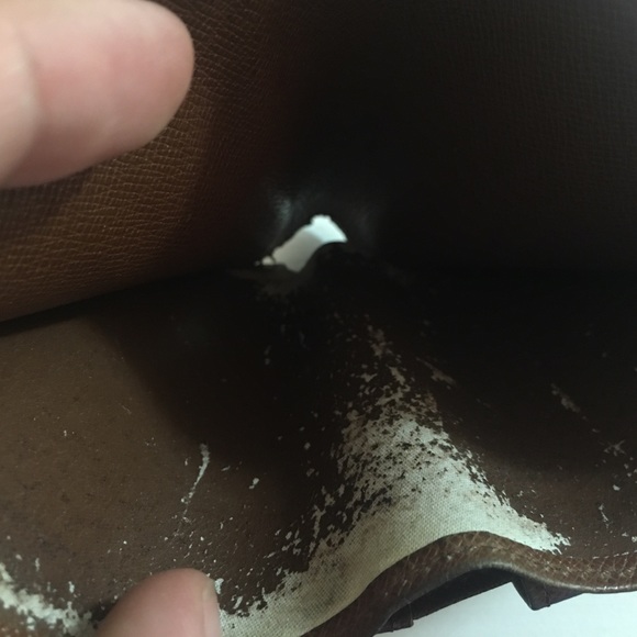 Louis Vuitton Monogram Marco Wallet - Picture 6 of 7